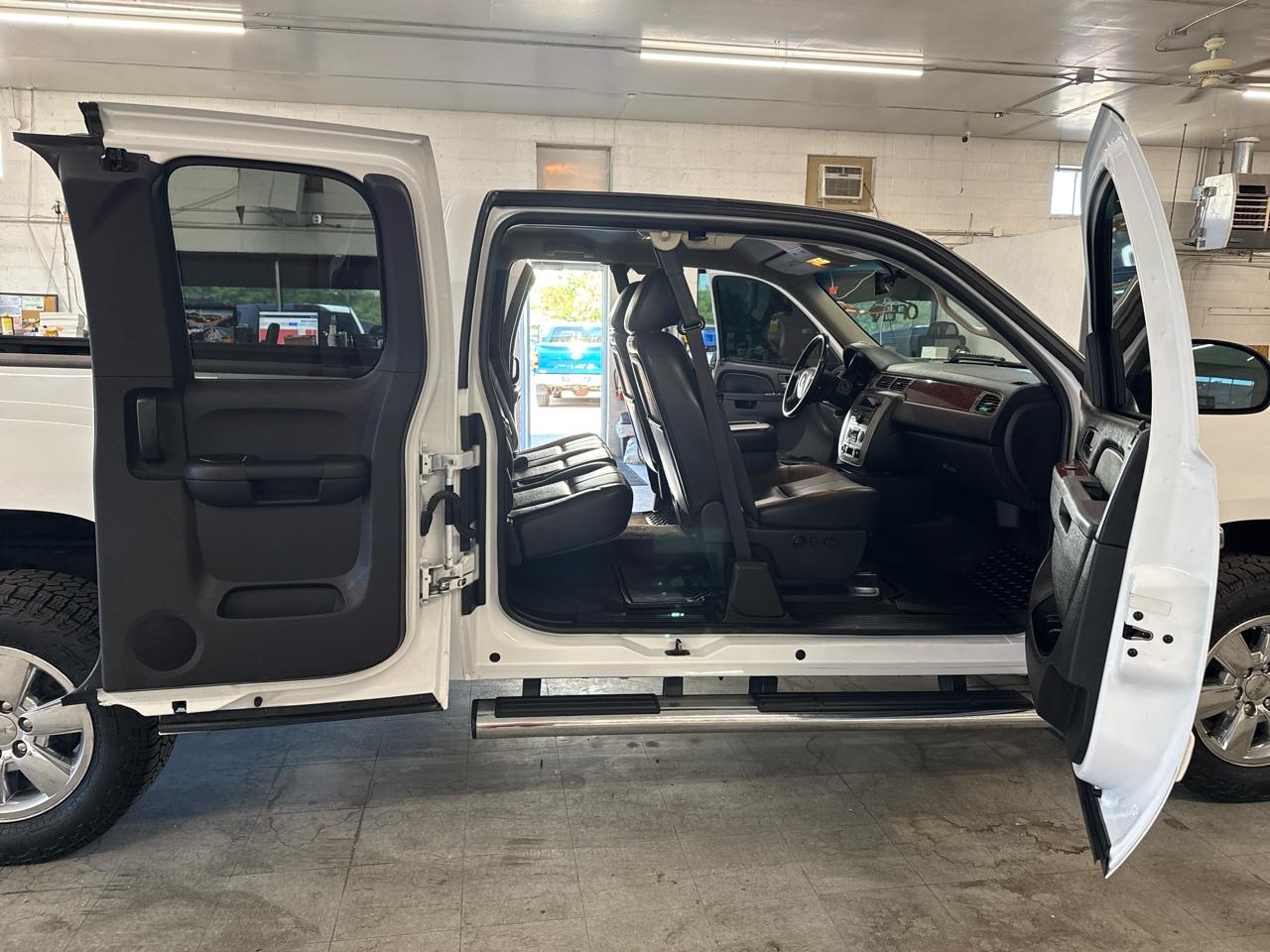 GMC Sierra 1500 SLT Ext. Cab 4WD 2013