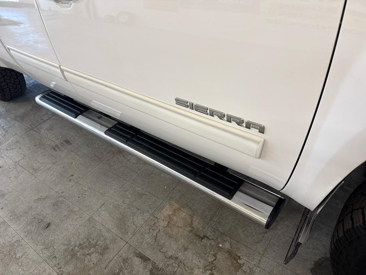 GMC Sierra 1500 SLT Ext. Cab 4WD 2013