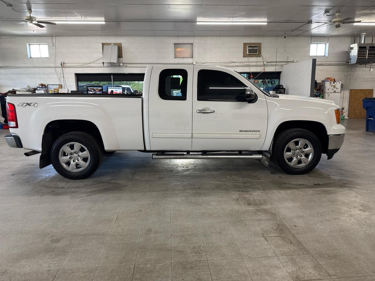 GMC Sierra 1500 SLT Ext. Cab 4WD 2013