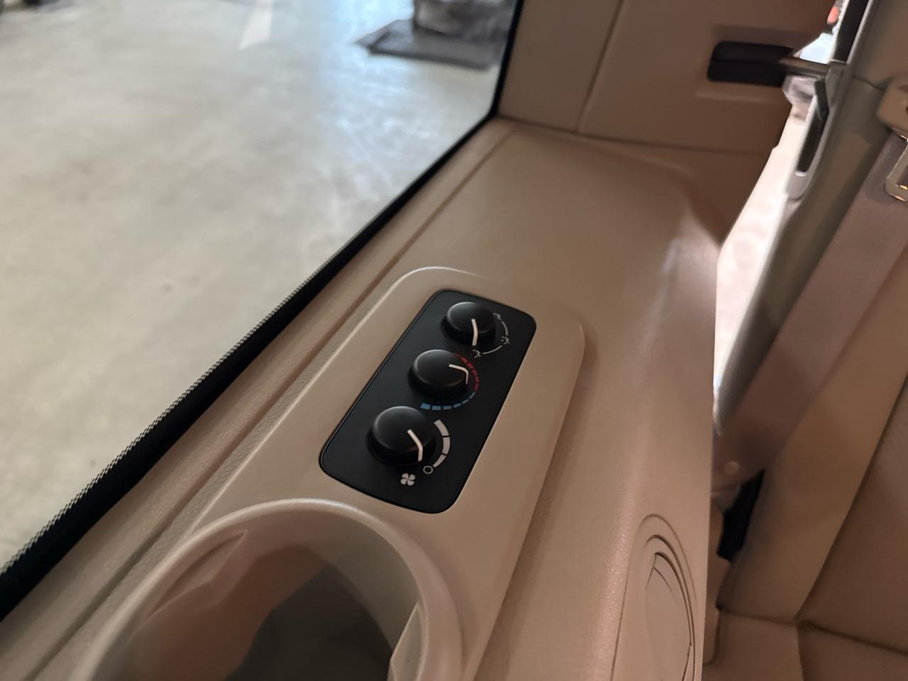 Jeep Commander Limited 4WD 2006