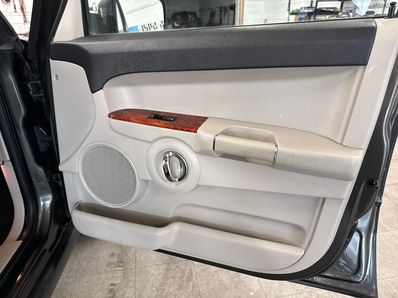 Jeep Commander Limited 4WD 2006
