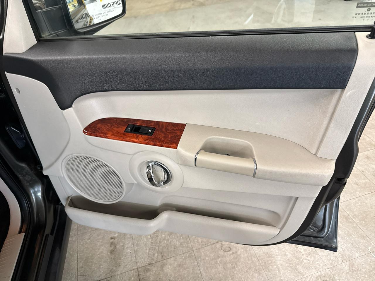 Jeep Commander Limited 4WD 2006