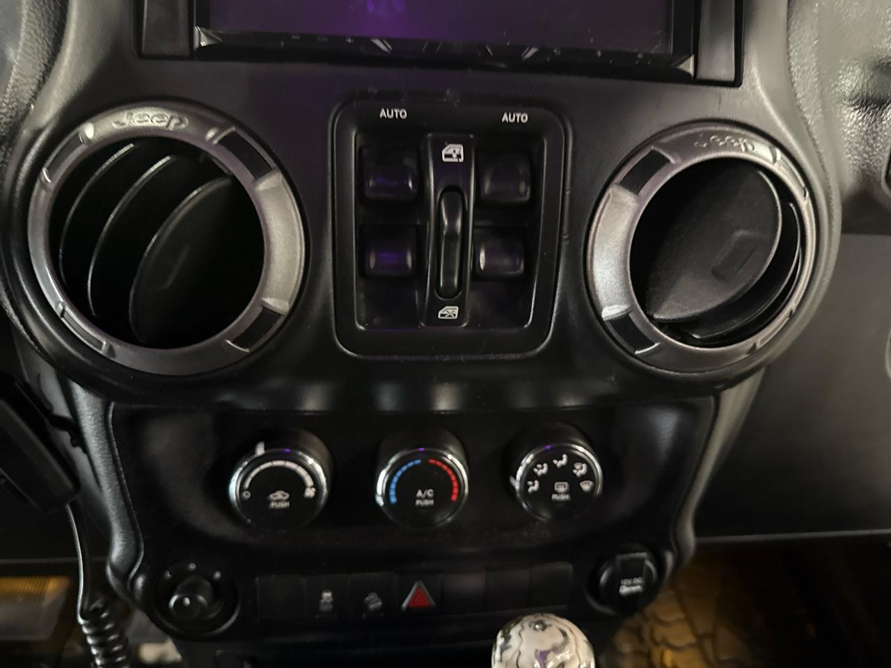 Jeep Wrangler Unlimited Sport 4WD 2017