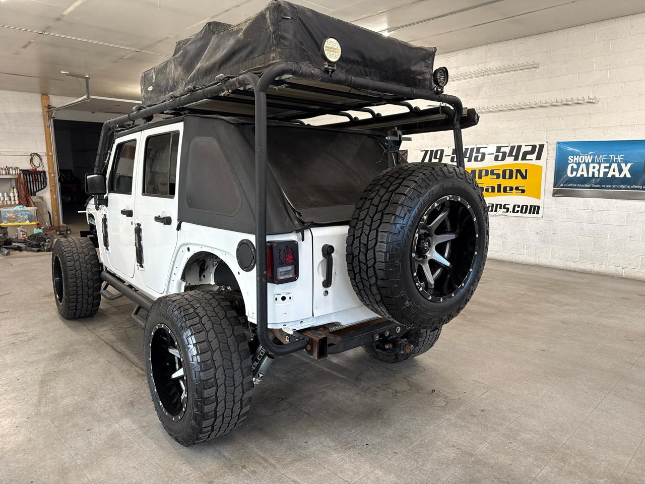 Jeep Wrangler Unlimited Sport 4WD 2017
