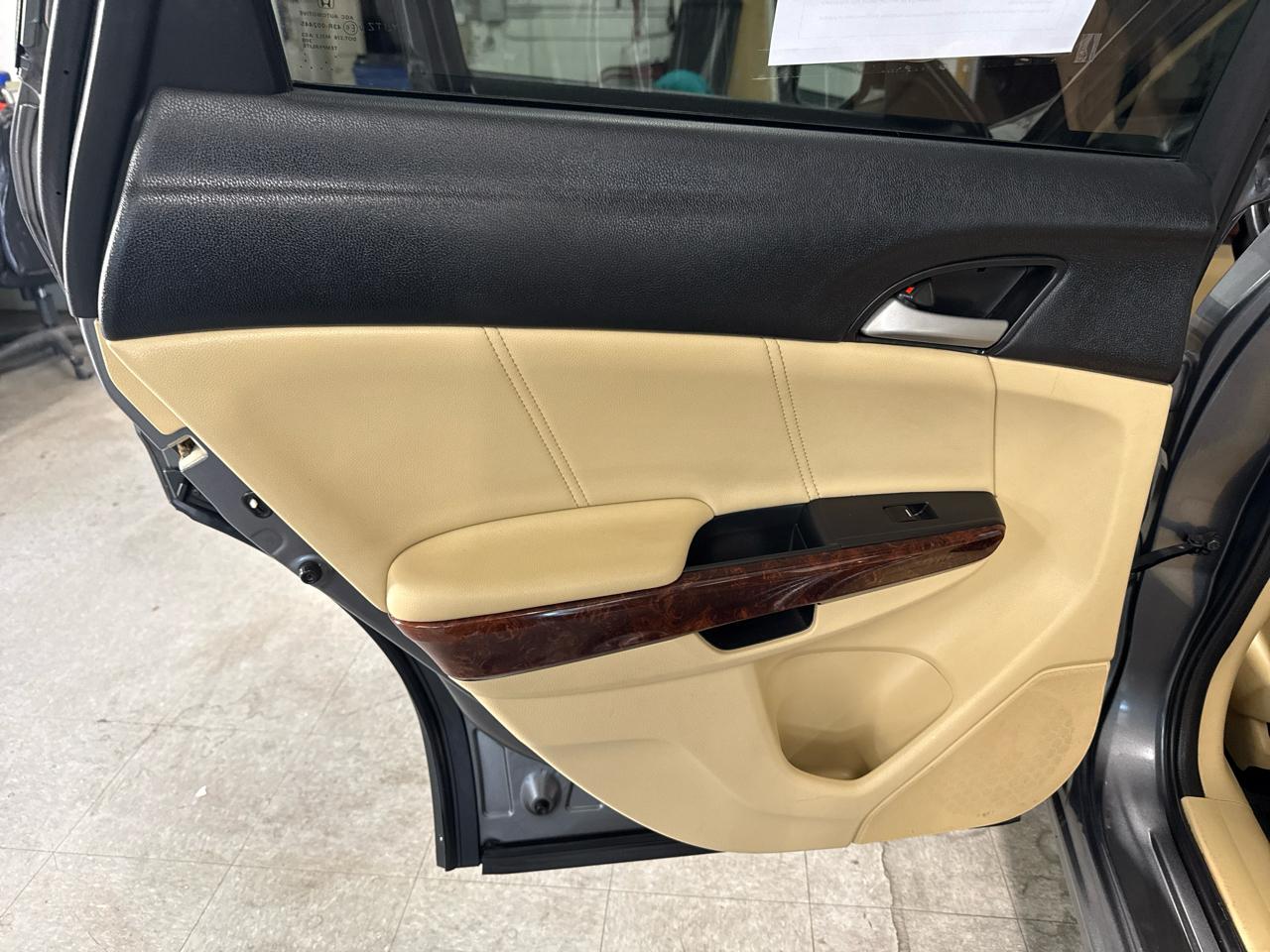 Honda Accord Crosstour  2010