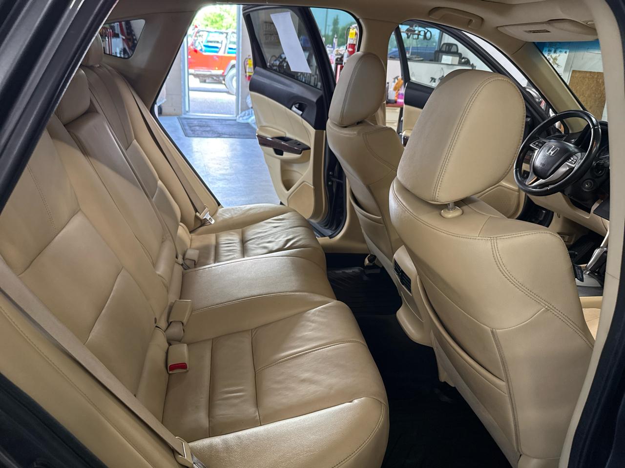 Honda Accord Crosstour  2010