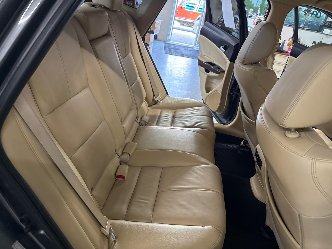 Honda Accord Crosstour  2010