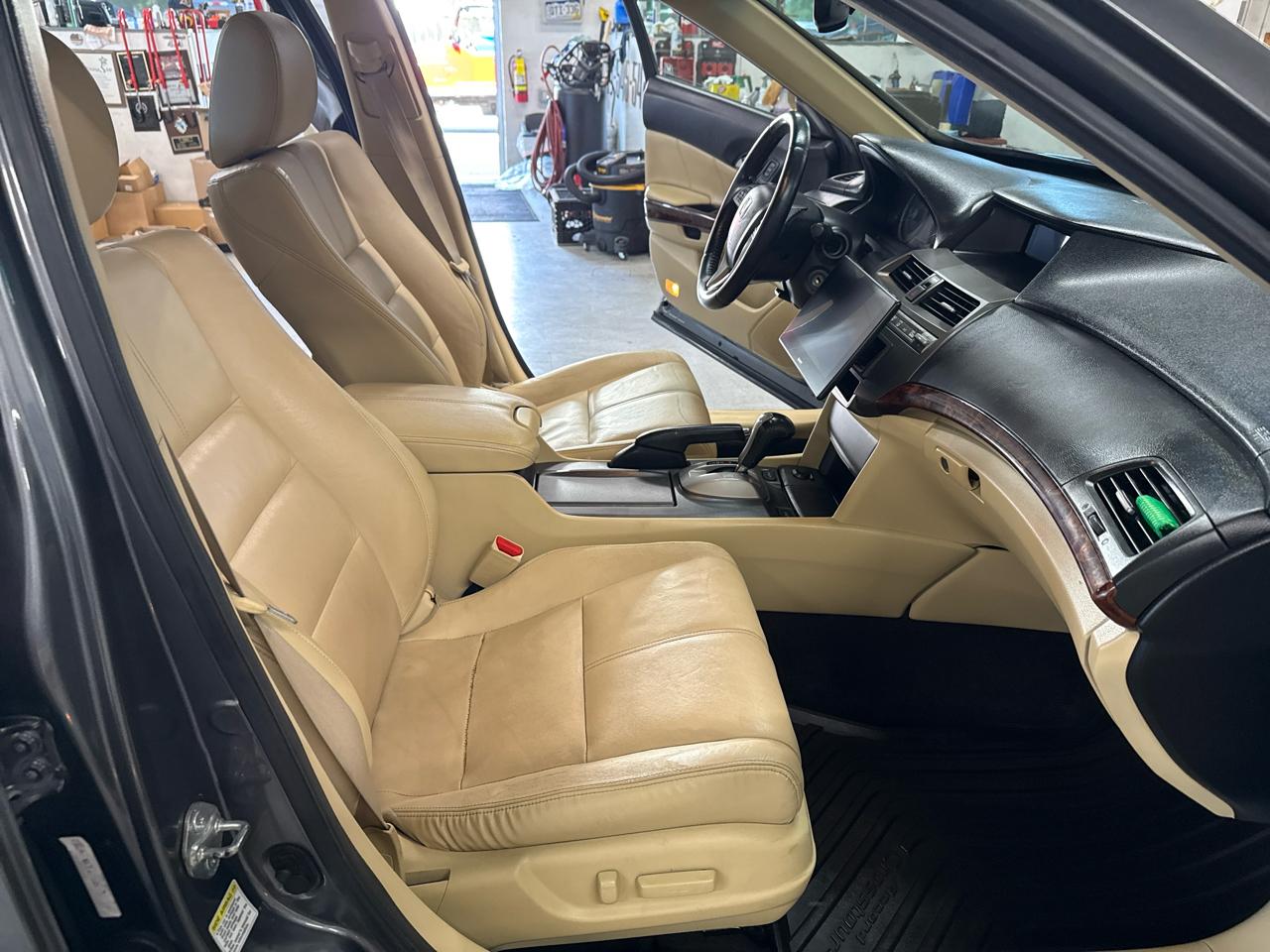 Honda Accord Crosstour  2010