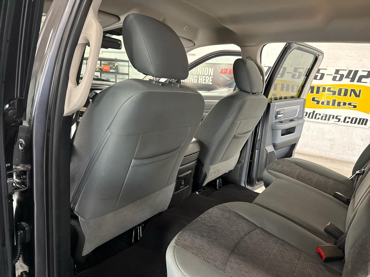 RAM 1500 Big Horn Crew Cab 4WD 2017