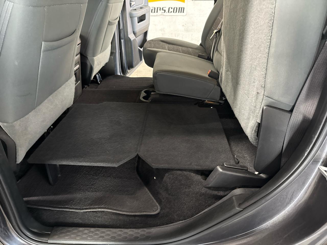 RAM 1500 Big Horn Crew Cab 4WD 2017