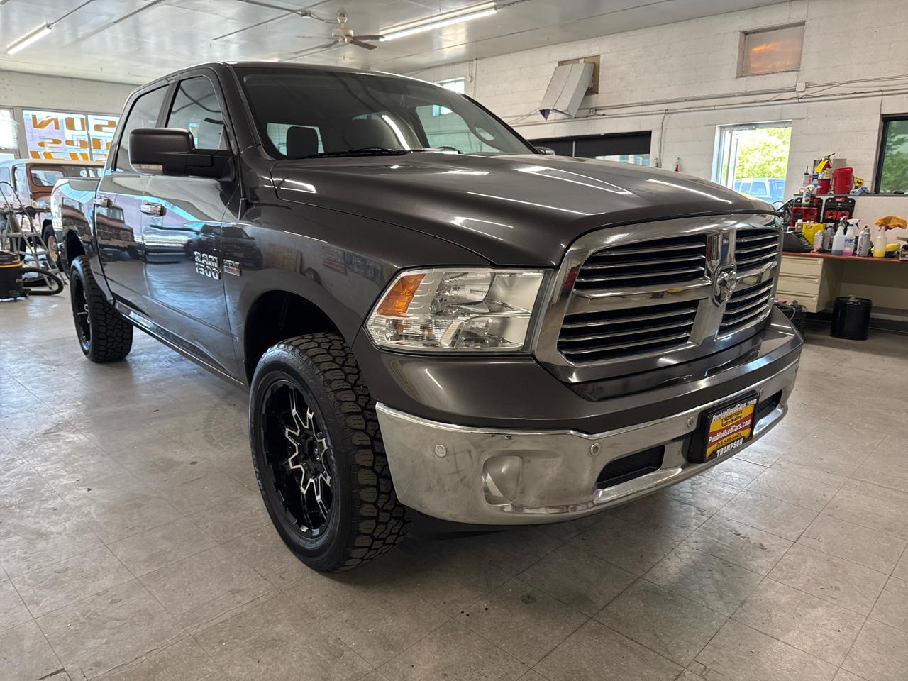 RAM 1500 Big Horn Crew Cab 4WD 2017