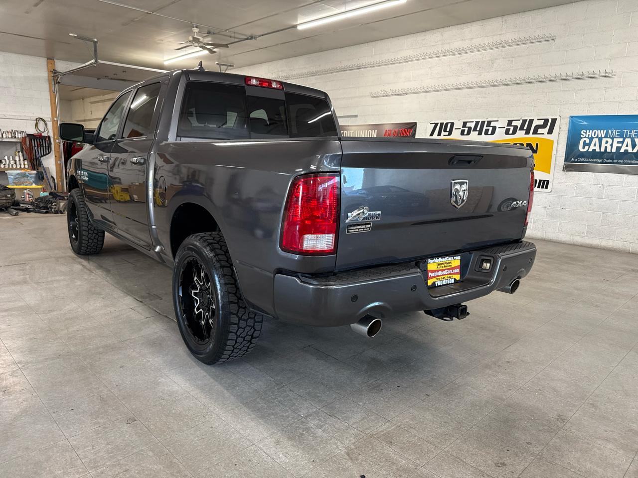 RAM 1500 Big Horn Crew Cab 4WD 2017