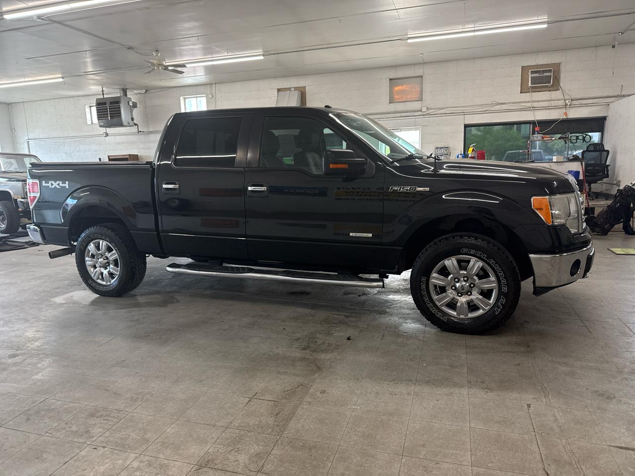 Ford F-150 XLT SuperCrew 4WD 2012