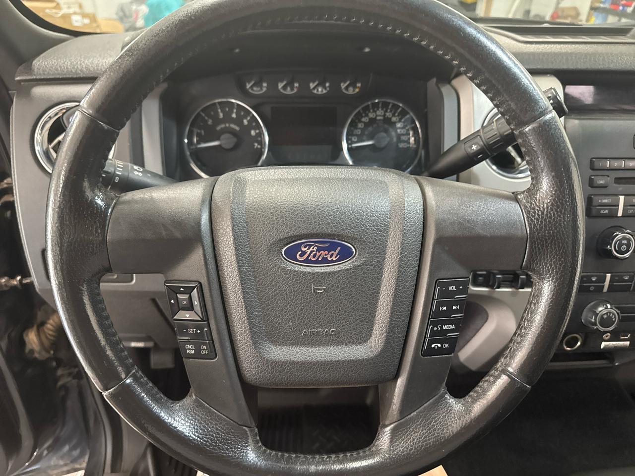 Ford F-150 XLT SuperCrew 4WD 2012