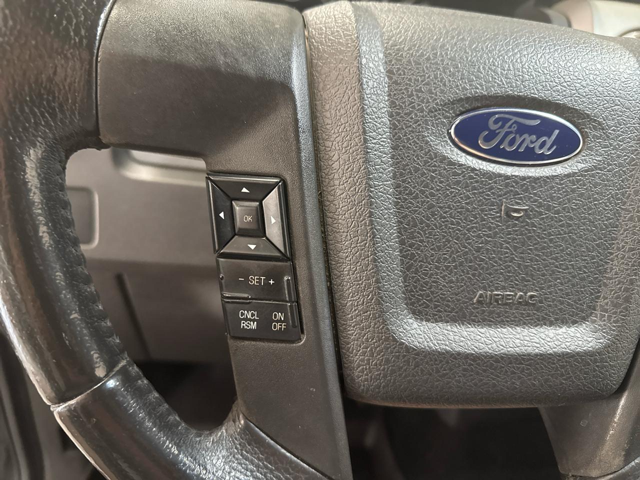 Ford F-150 XLT SuperCrew 4WD 2012