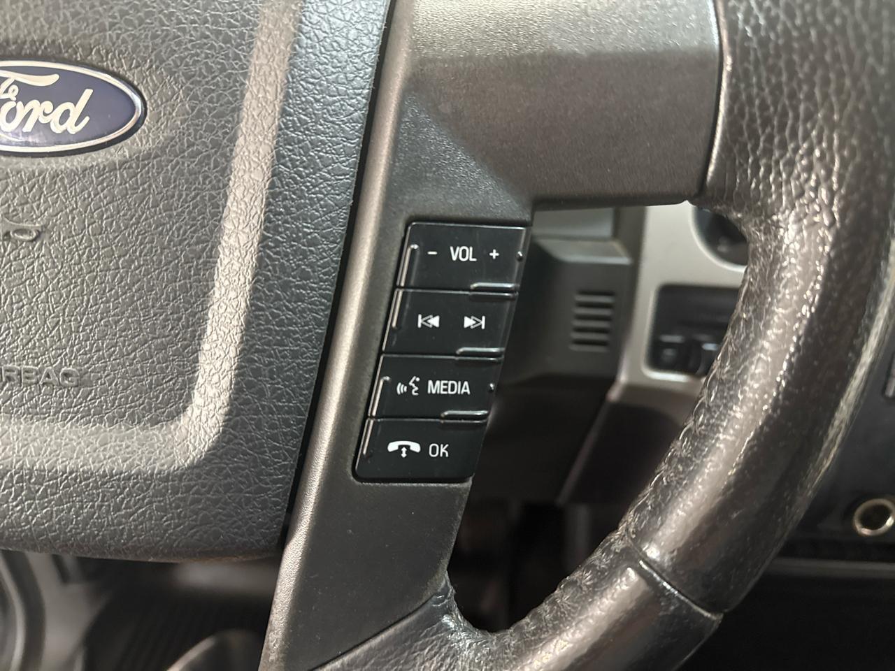 Ford F-150 XLT SuperCrew 4WD 2012