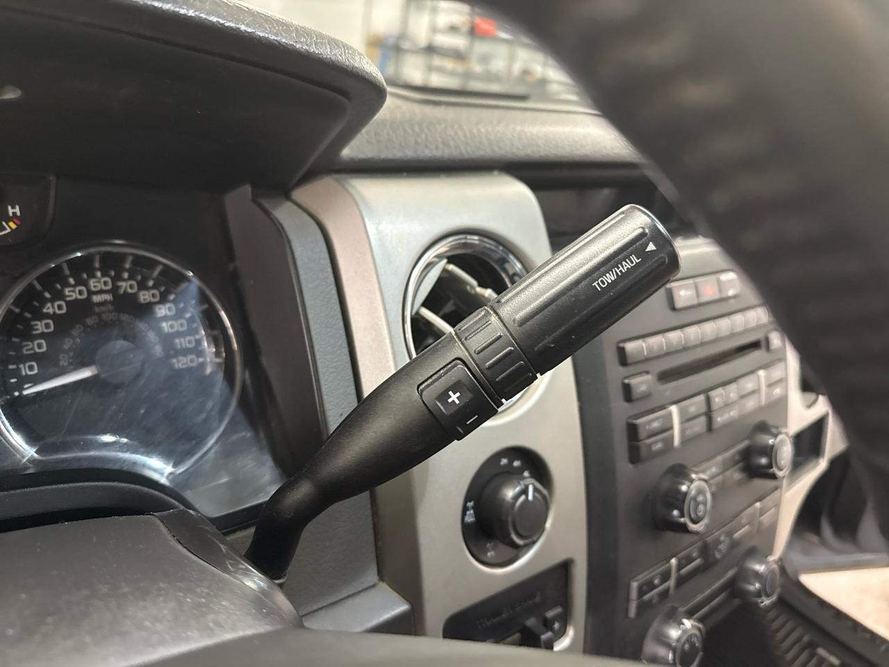 Ford F-150 XLT SuperCrew 4WD 2012