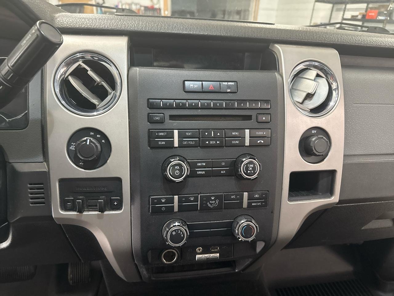 Ford F-150 XLT SuperCrew 4WD 2012