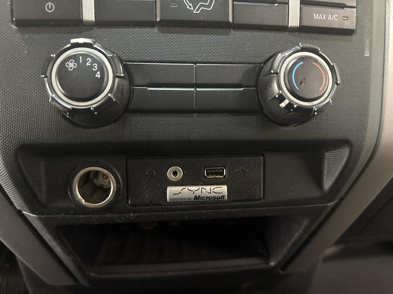 Ford F-150 XLT SuperCrew 4WD 2012