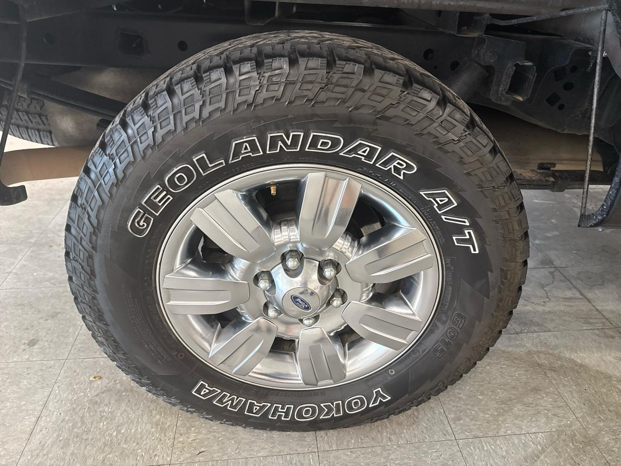 Ford F-150 XLT SuperCrew 4WD 2012
