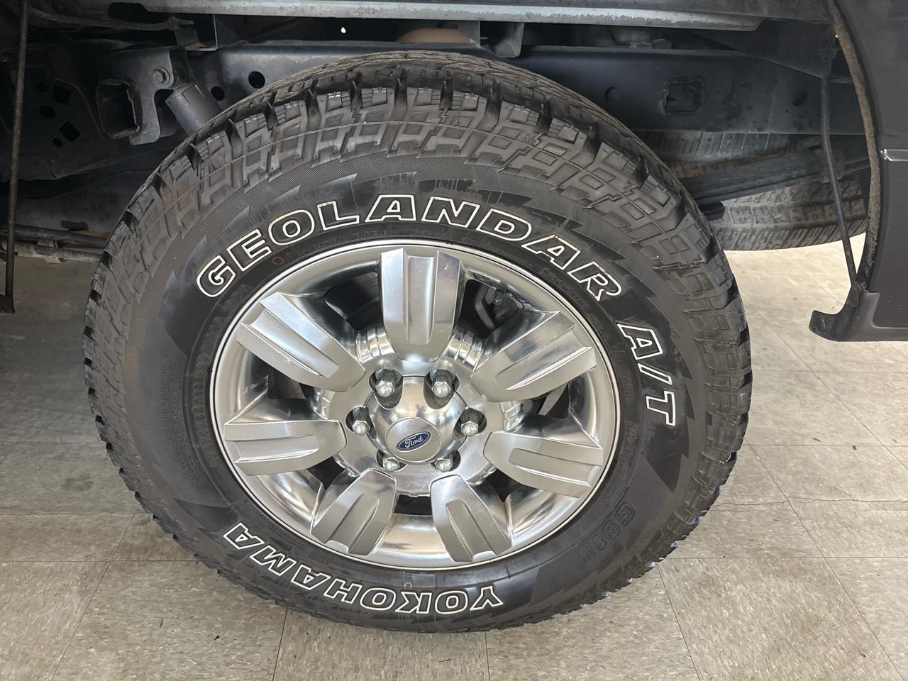 Ford F-150 XLT SuperCrew 4WD 2012