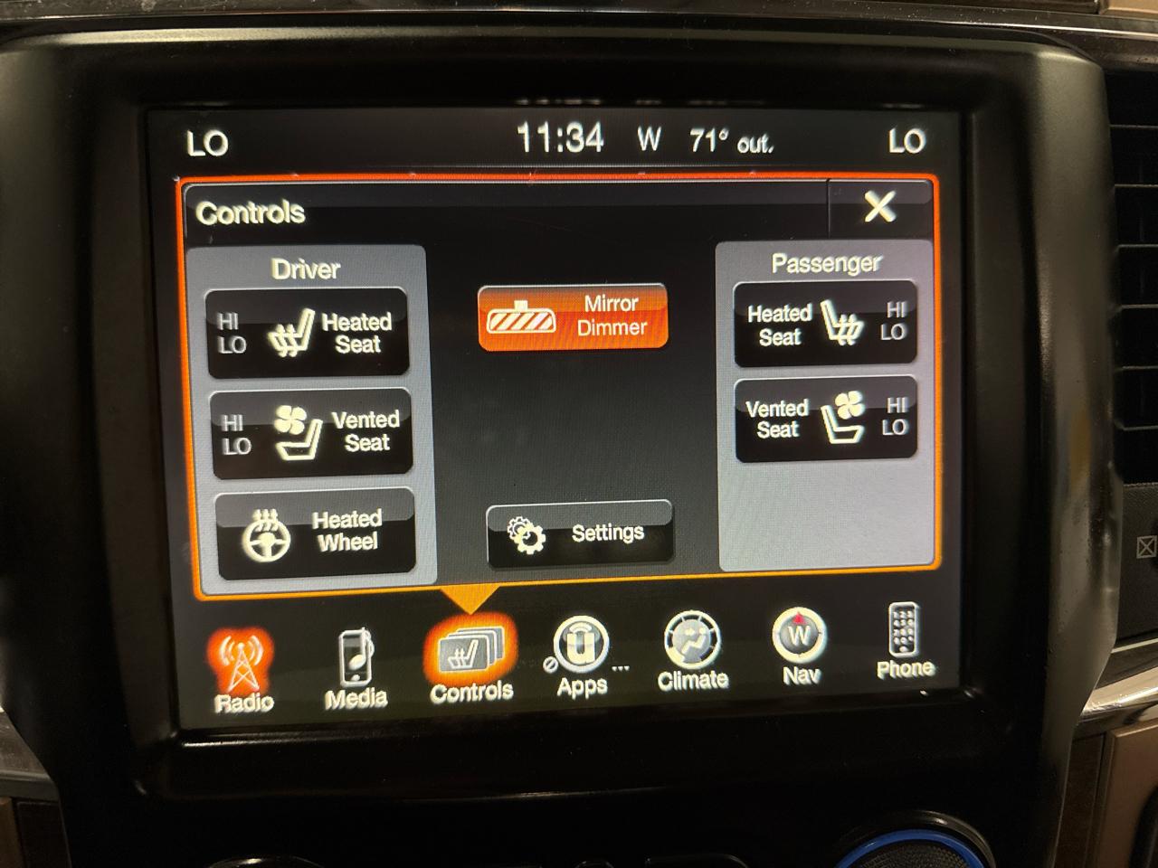 RAM 1500 Laramie Longhorn Crew Cab 4WD 2014