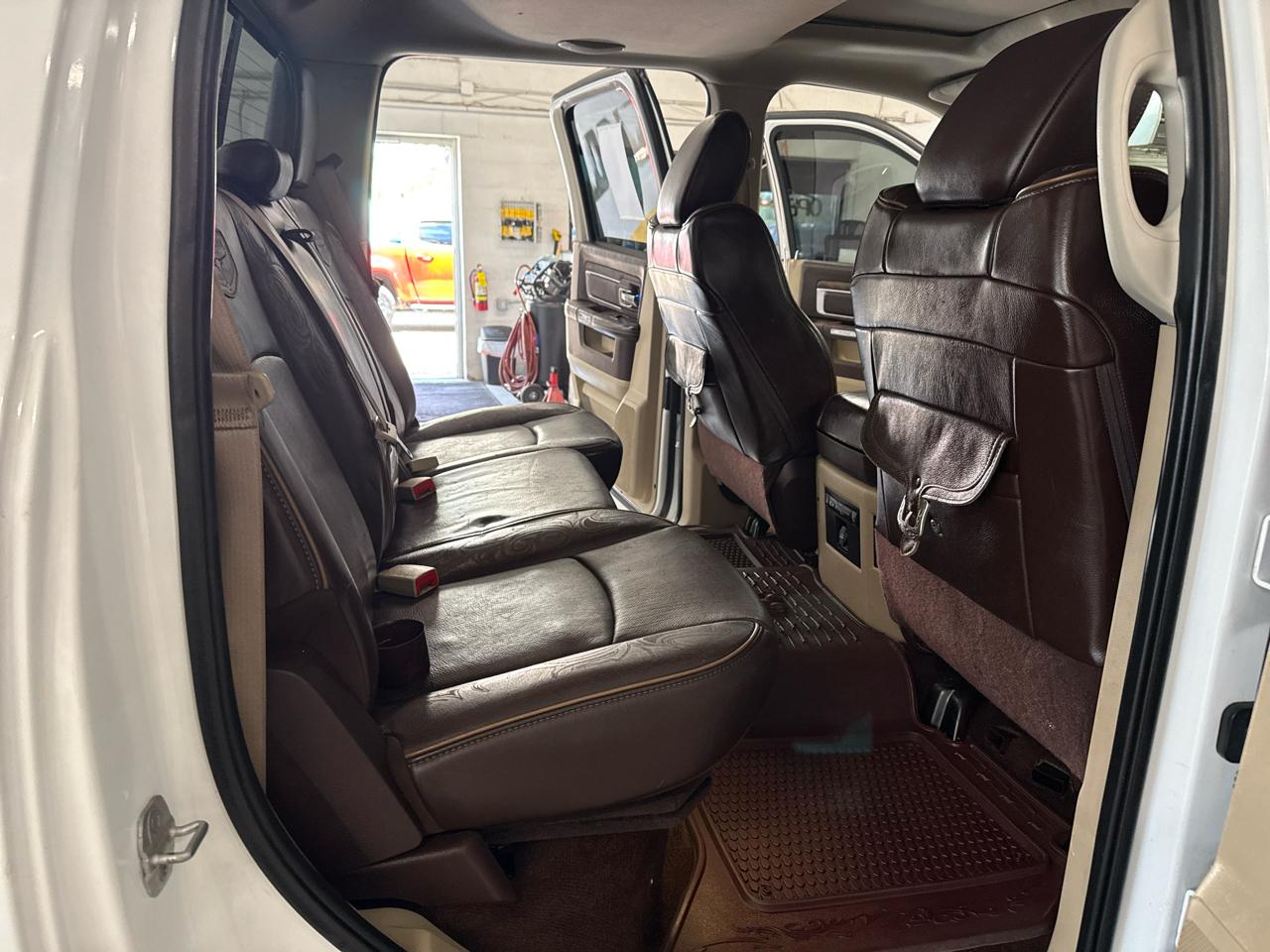 RAM 1500 Laramie Longhorn Crew Cab 4WD 2014