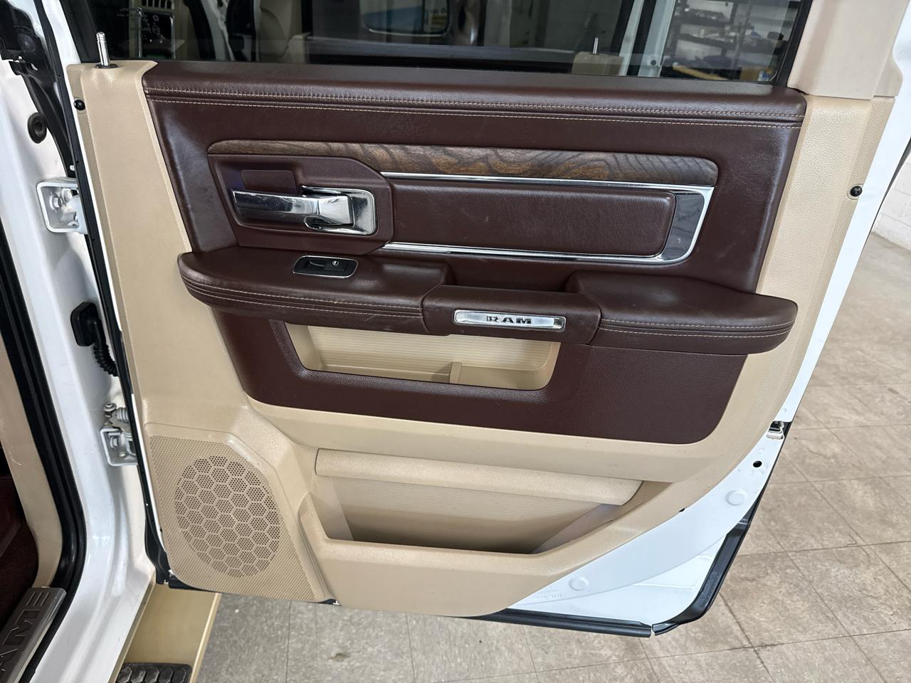 RAM 1500 Laramie Longhorn Crew Cab 4WD 2014