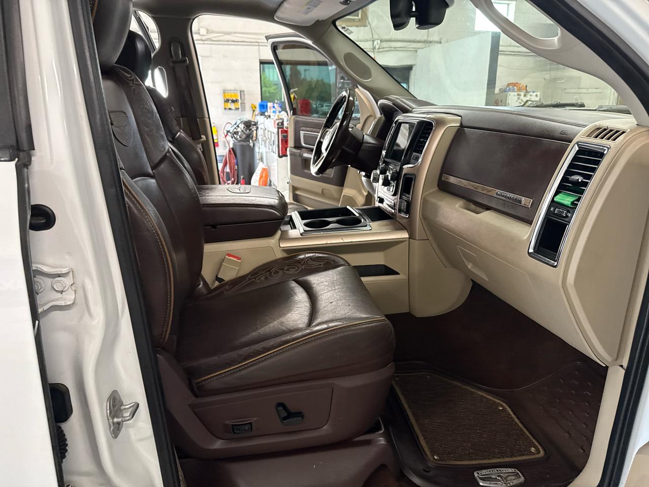 RAM 1500 Laramie Longhorn Crew Cab 4WD 2014