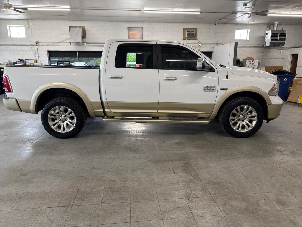 RAM 1500 Laramie Longhorn Crew Cab 4WD 2014