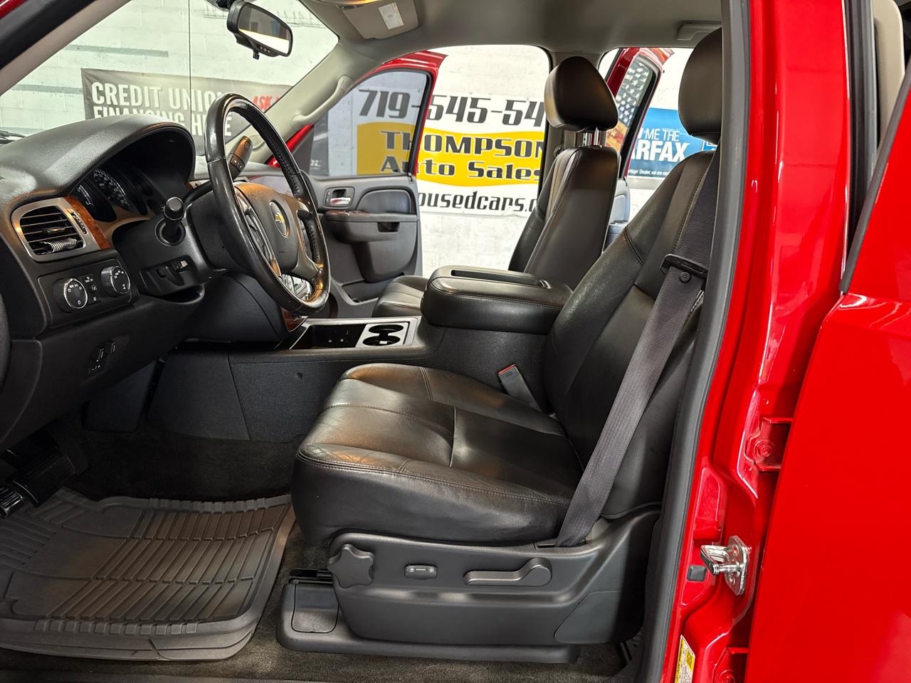 Chevrolet Avalanche LT 4WD 2012