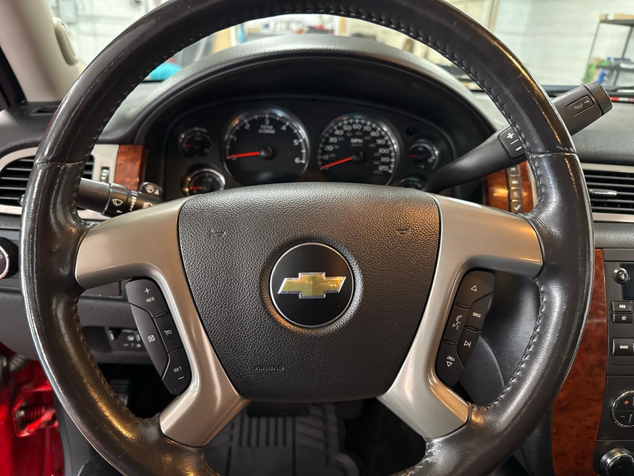 Chevrolet Avalanche LT 4WD 2012