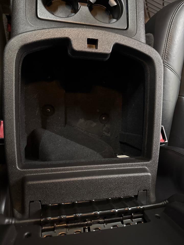 Chevrolet Avalanche LT 4WD 2012