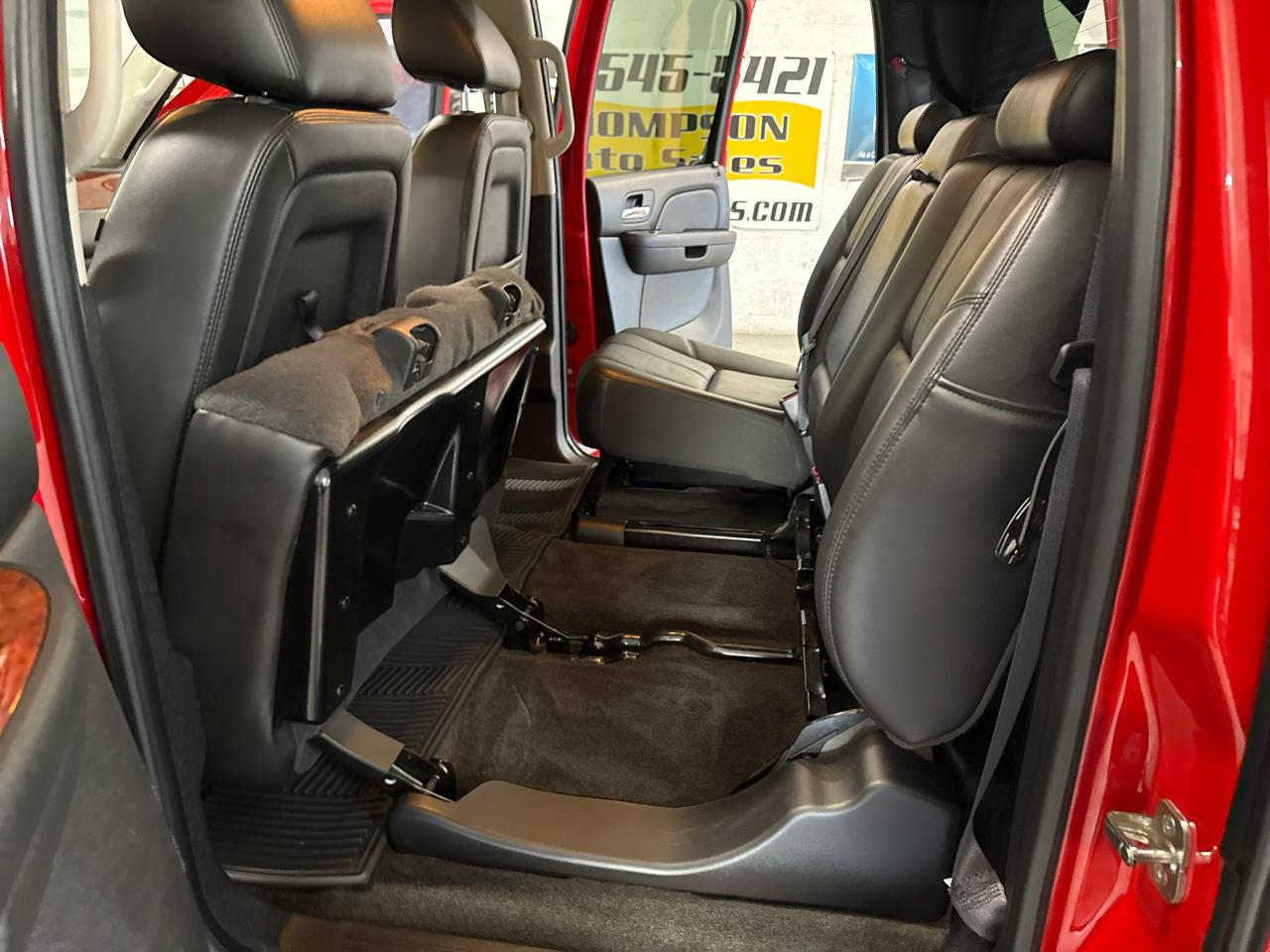 Chevrolet Avalanche LT 4WD 2012