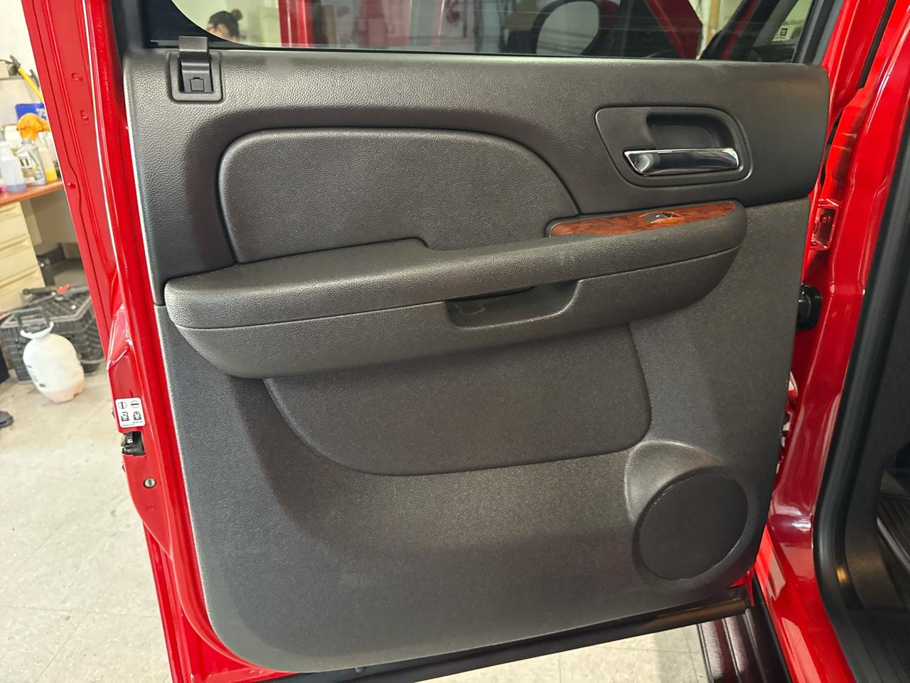 Chevrolet Avalanche LT 4WD 2012