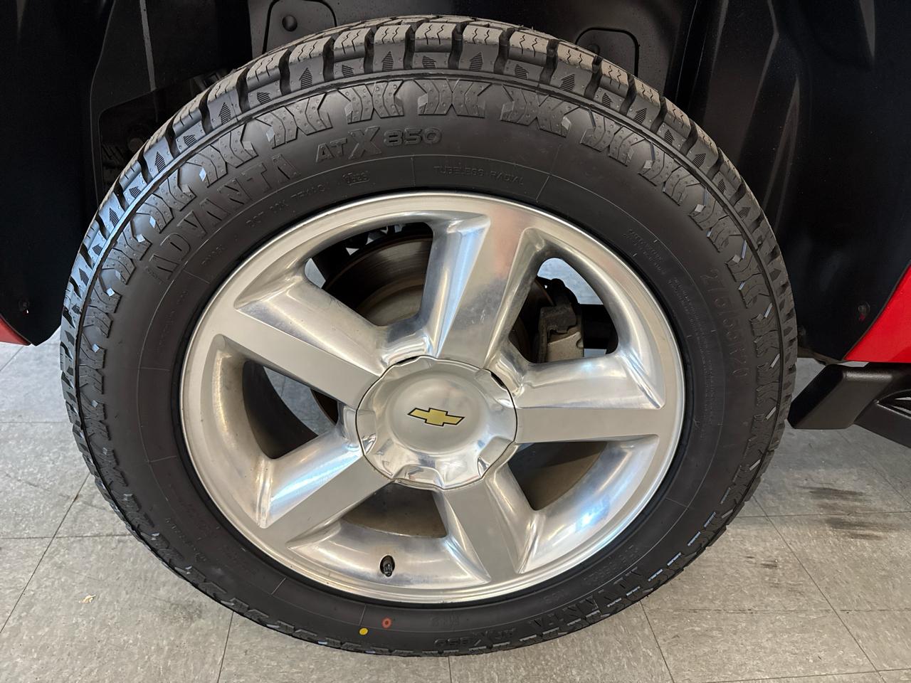 Chevrolet Avalanche LT 4WD 2012