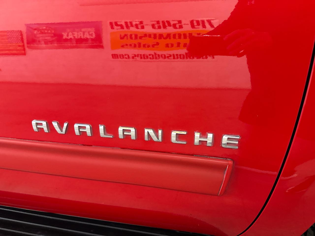 Chevrolet Avalanche LT 4WD 2012