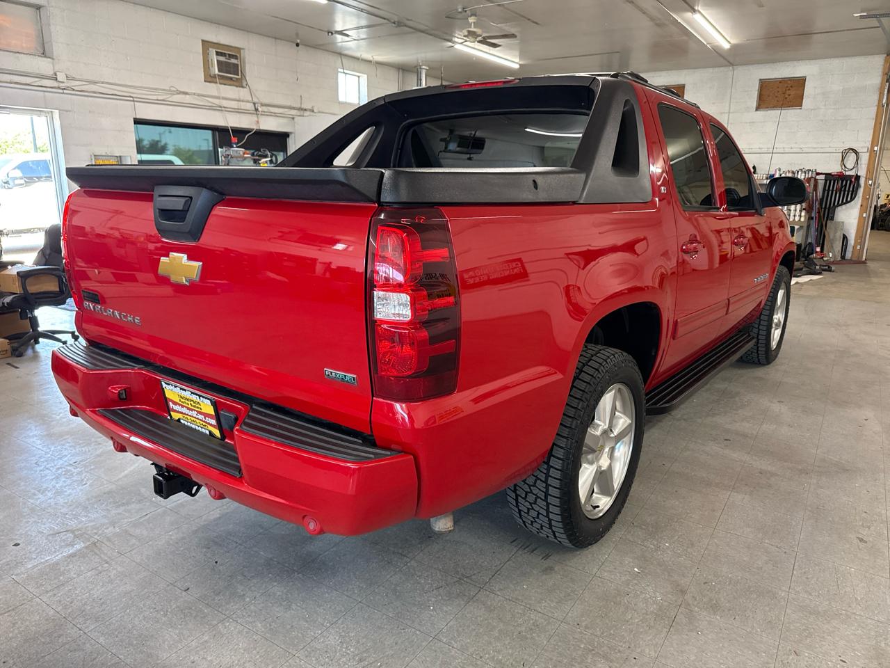 Chevrolet Avalanche LT 4WD 2012