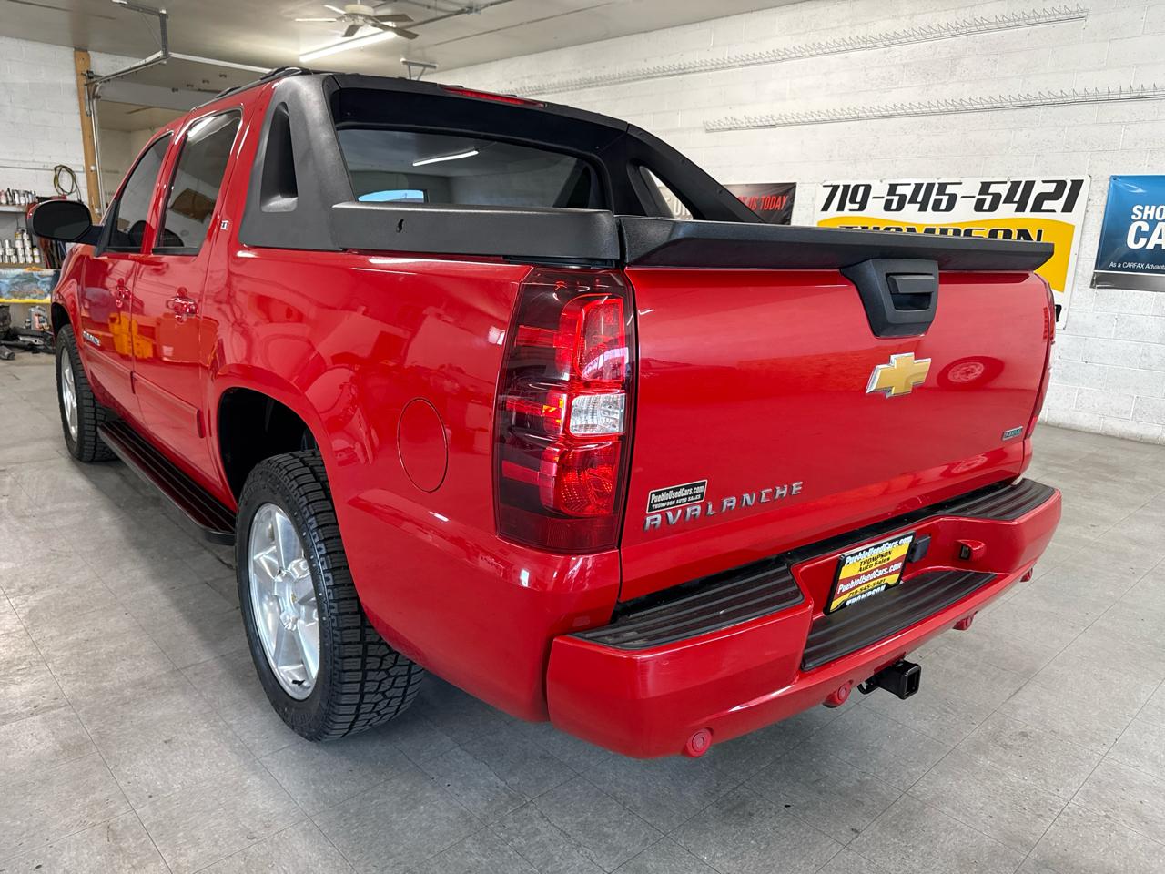 Chevrolet Avalanche LT 4WD 2012