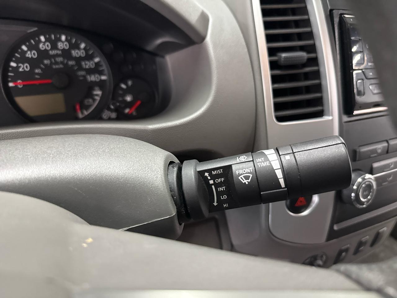 Nissan Frontier SV Crew Cab 4WD 2012