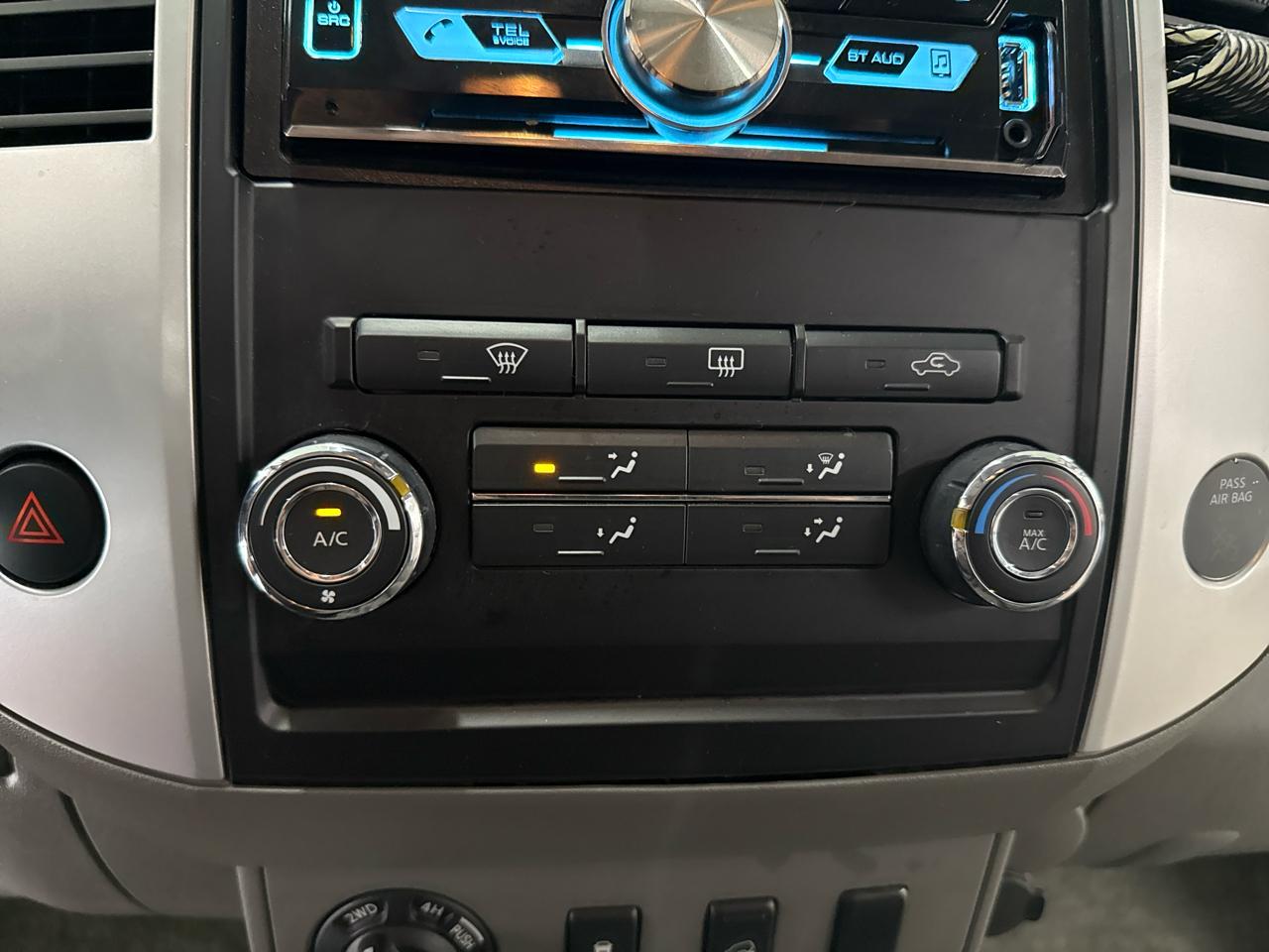 Nissan Frontier SV Crew Cab 4WD 2012