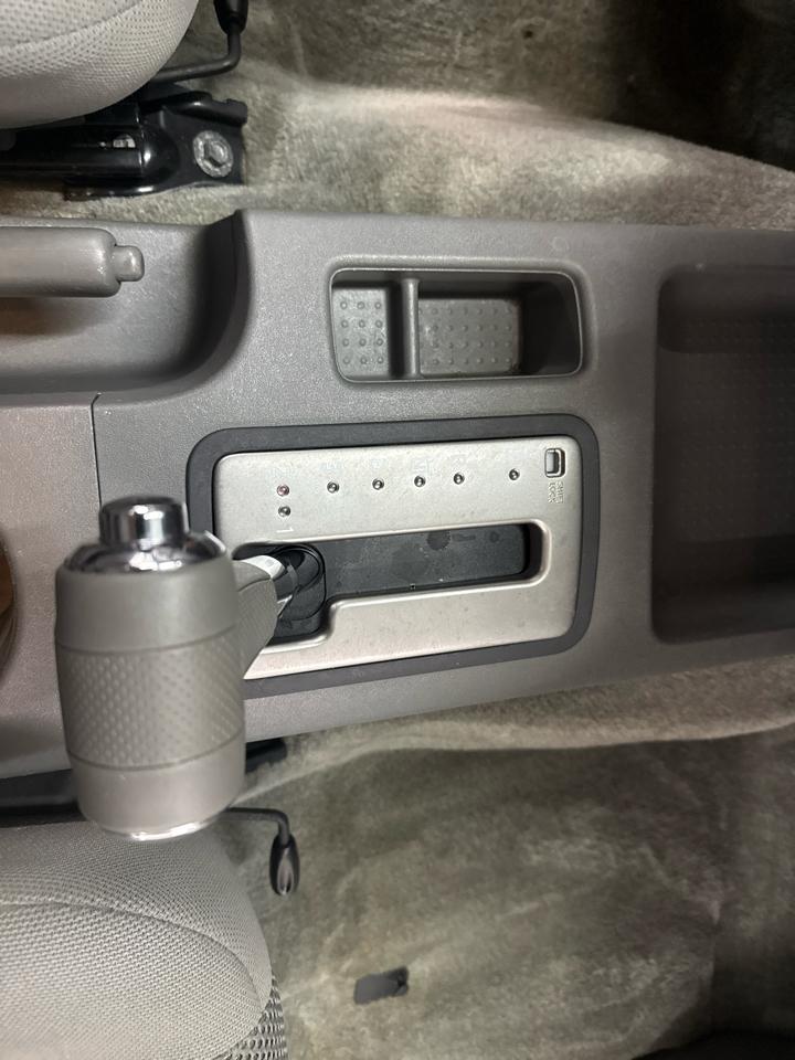 Nissan Frontier SV Crew Cab 4WD 2012