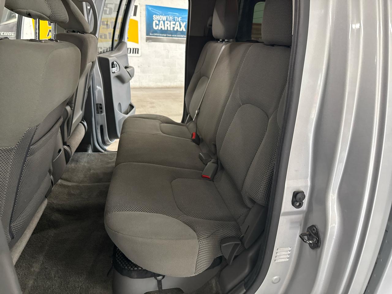 Nissan Frontier SV Crew Cab 4WD 2012