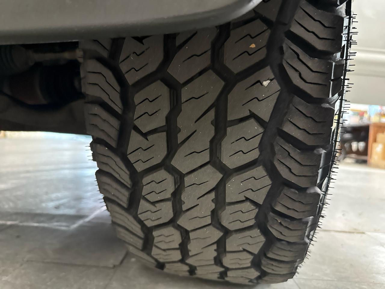 Nissan Frontier SV Crew Cab 4WD 2012