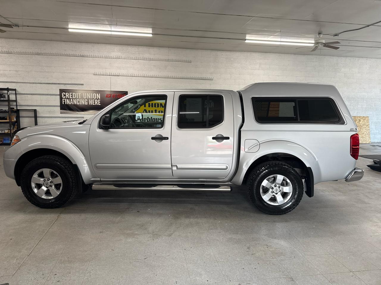 Nissan Frontier SV Crew Cab 4WD 2012
