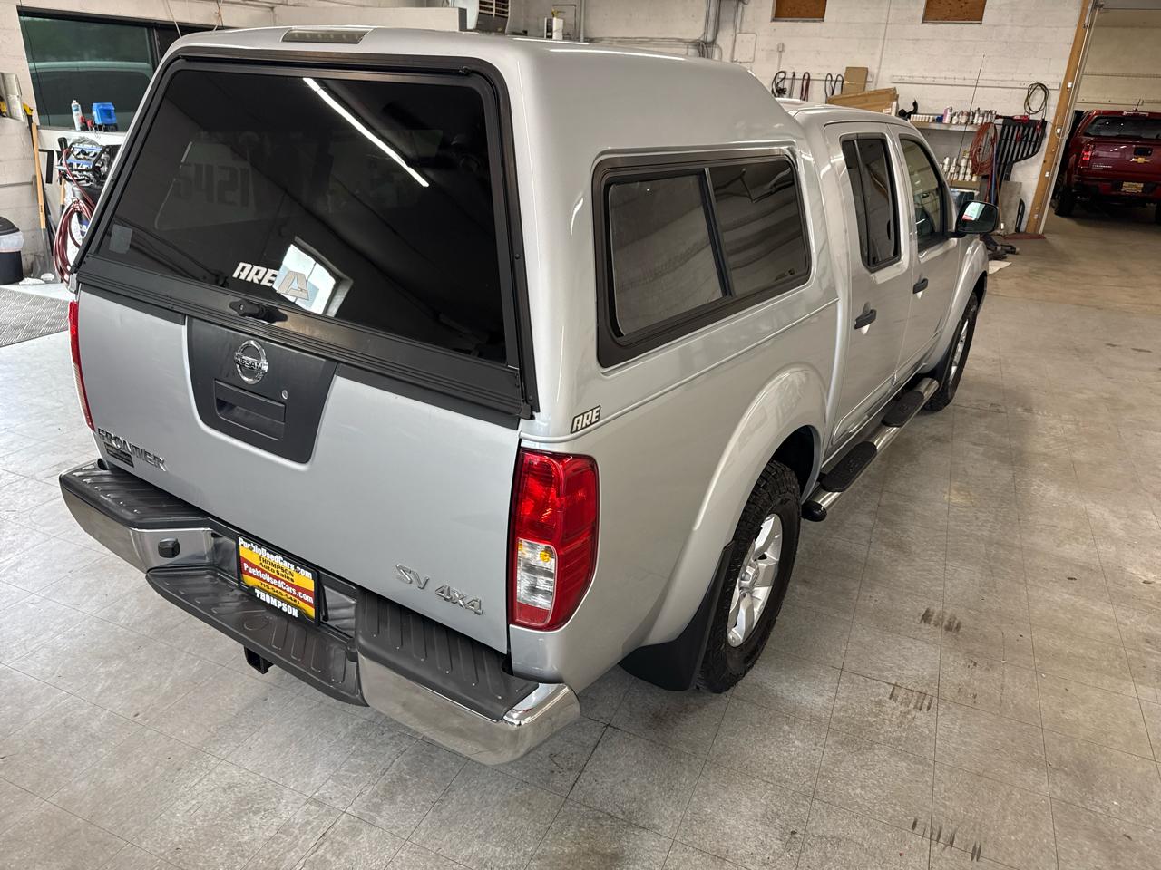 Nissan Frontier SV Crew Cab 4WD 2012