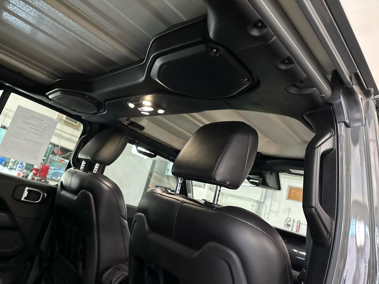 Jeep Wrangler  2022