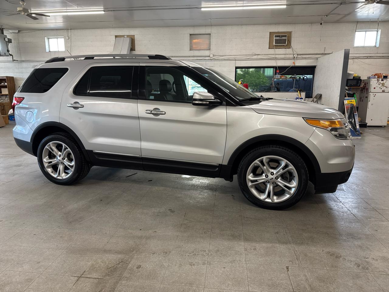 Ford Explorer Limited 4WD 2015