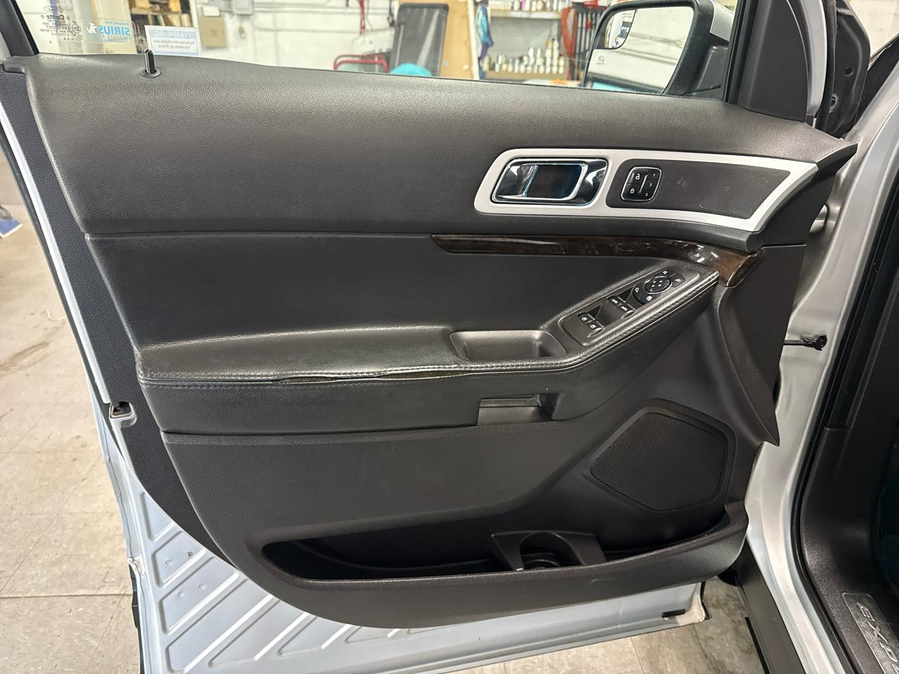 Ford Explorer Limited 4WD 2015