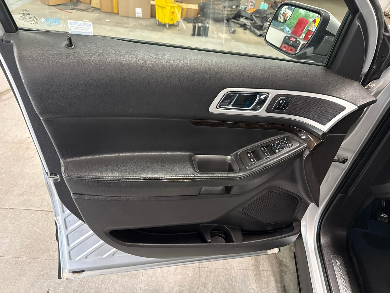 Ford Explorer Limited 4WD 2015